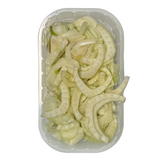 Finocchio tagliato da lavare