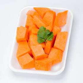 Zucca tagliata a cubetti